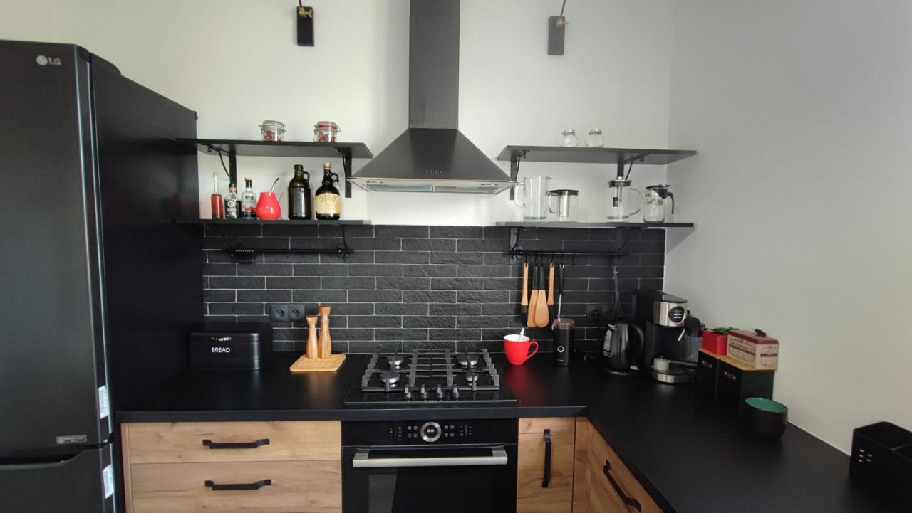 Przestronny Apartament W Centrum Appartement Warschau Buitenkant foto