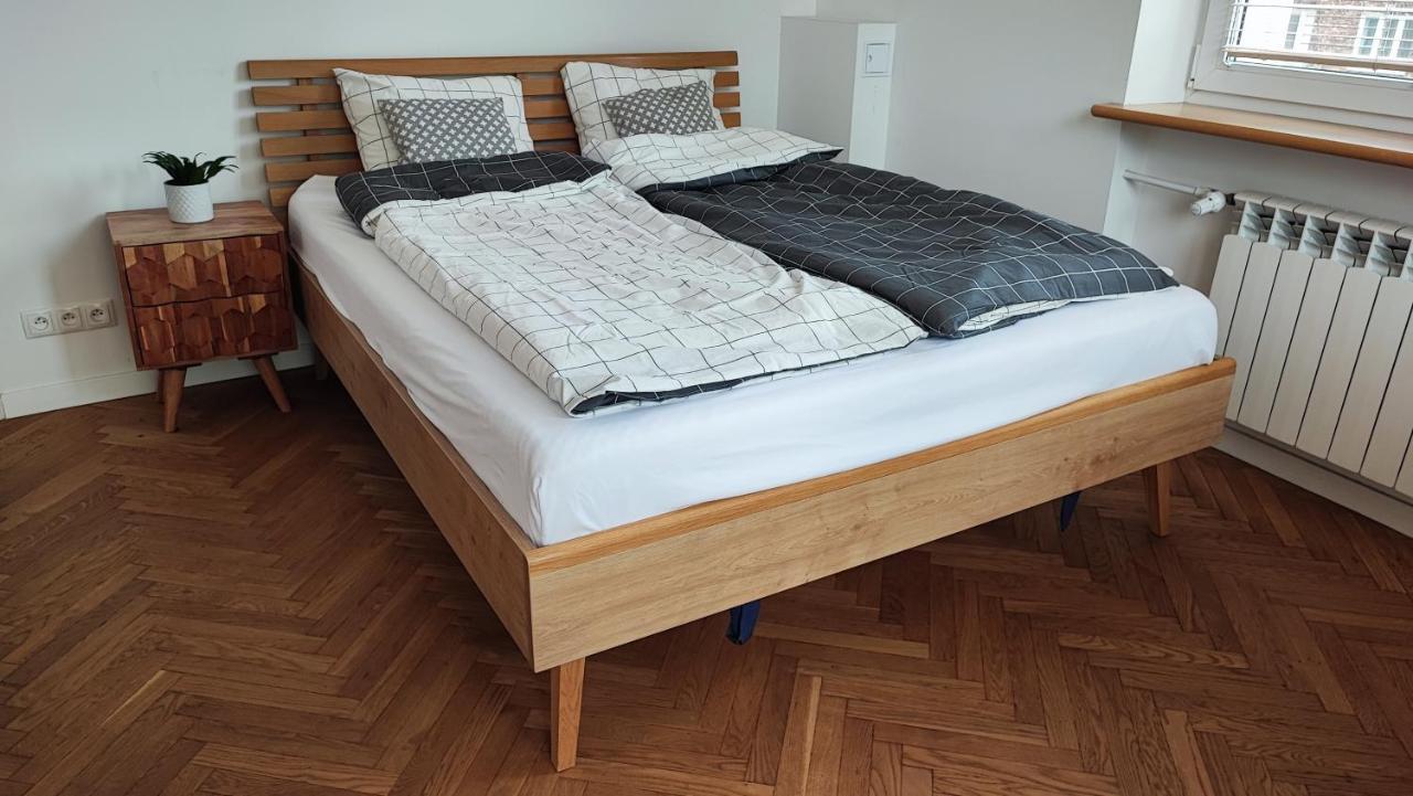 Przestronny Apartament W Centrum Appartement Warschau Buitenkant foto