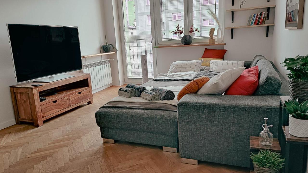 Przestronny Apartament W Centrum Appartement Warschau Buitenkant foto