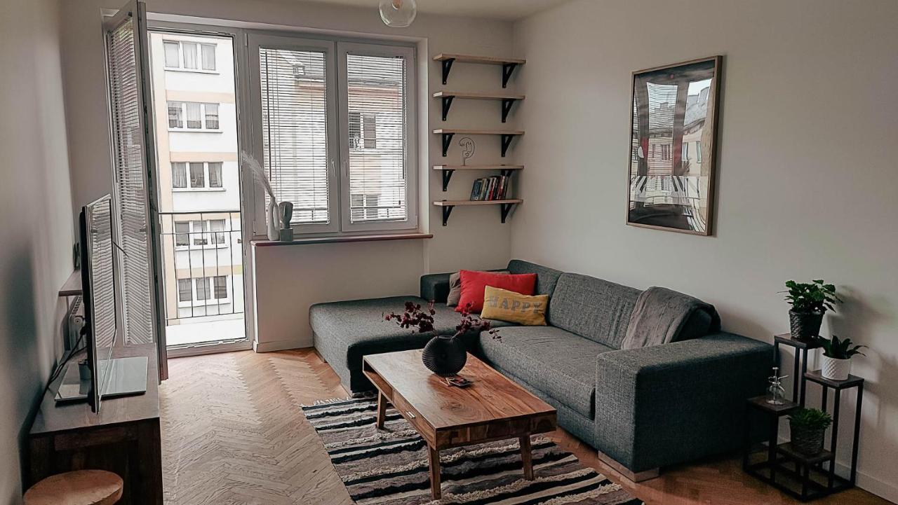 Przestronny Apartament W Centrum Appartement Warschau Buitenkant foto